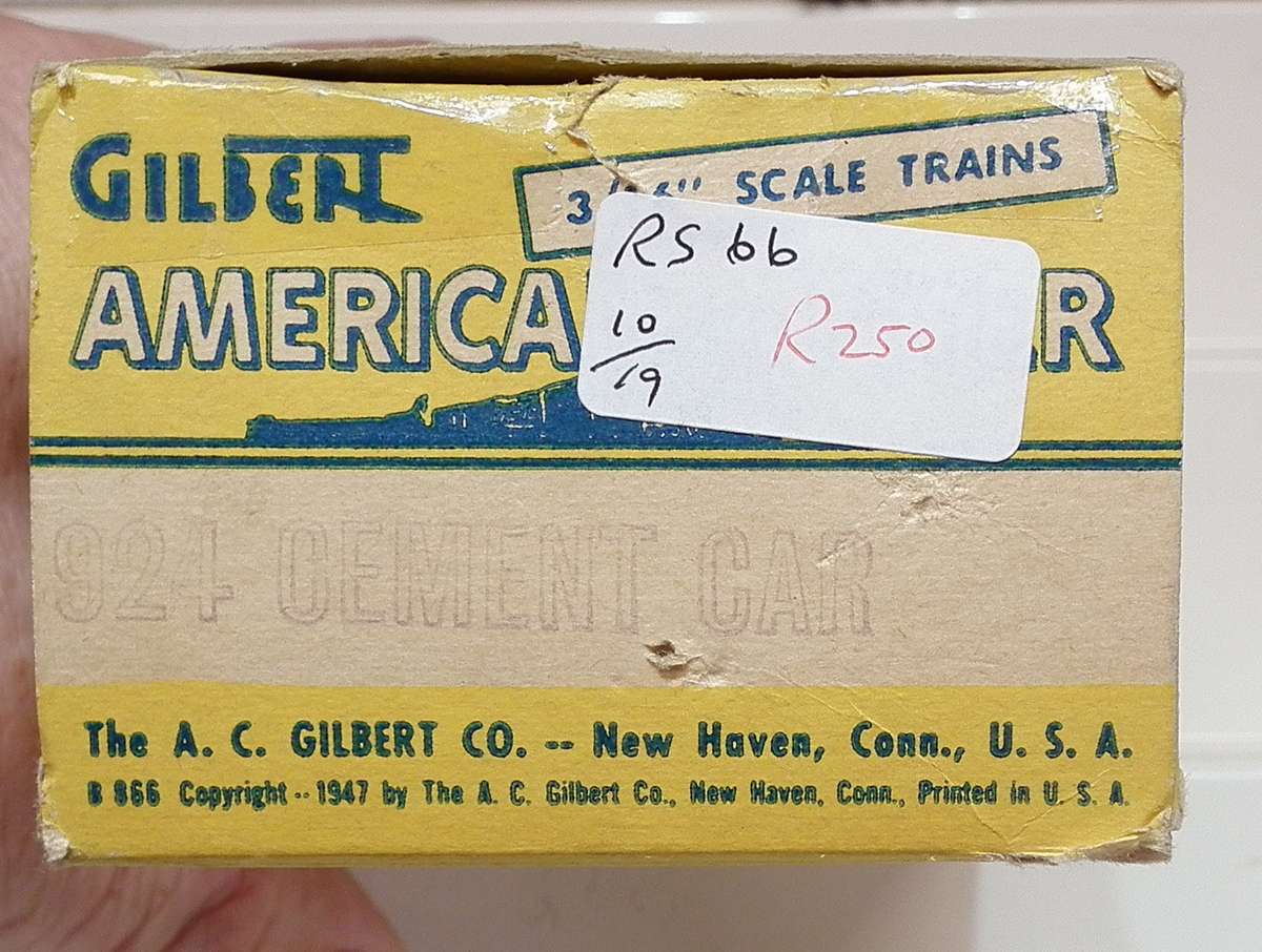AMERICAN FLYER S:  Vintage 924 Cement Car in Excellent Boxed condition(USA)