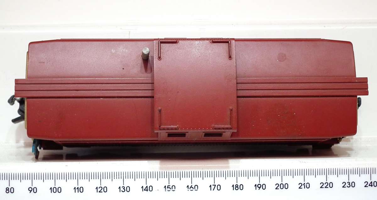 AMERICAN FLYER S:  Vintage 977 Action Caboose in Excellent Boxed condition(USA)