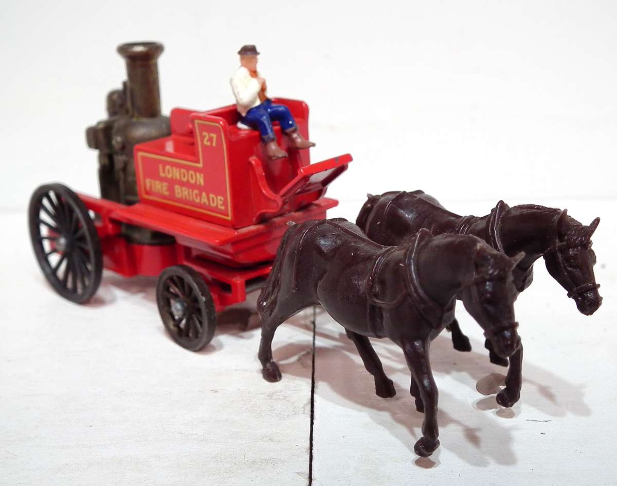 DAYS GONE:  All Metal London Fire Brigade  in Good Used Un-Boxed Condition.(England)