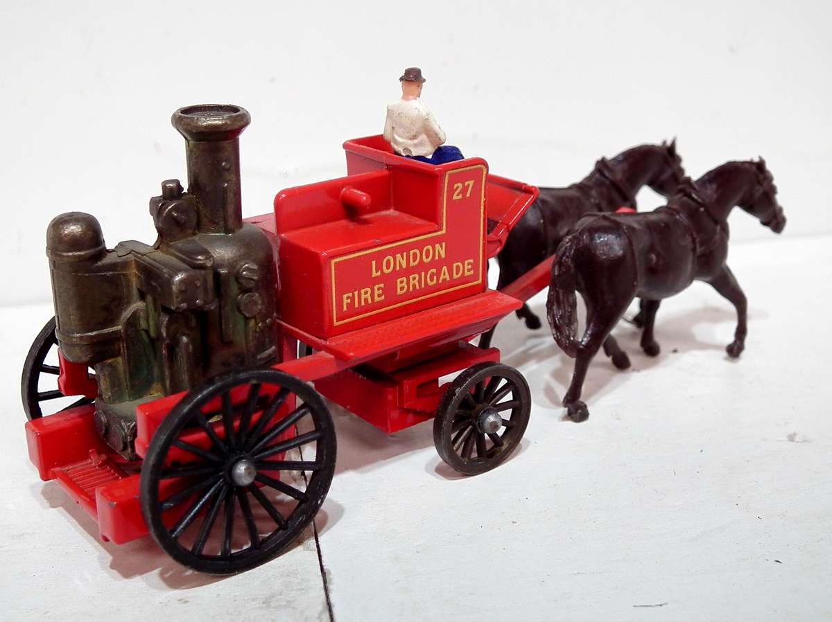 DAYS GONE:  All Metal London Fire Brigade  in Good Used Un-Boxed Condition.(England)