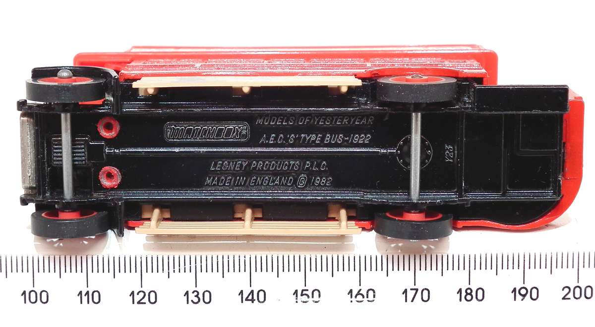 MATCHBOX:  All Metal "GENERAL" 1922 Bus in Good  Un-Boxed Condition.(England)