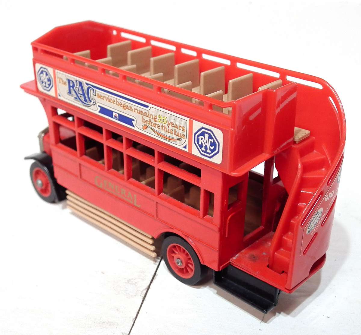MATCHBOX:  All Metal "GENERAL" 1922 Bus in Good  Un-Boxed Condition.(England)