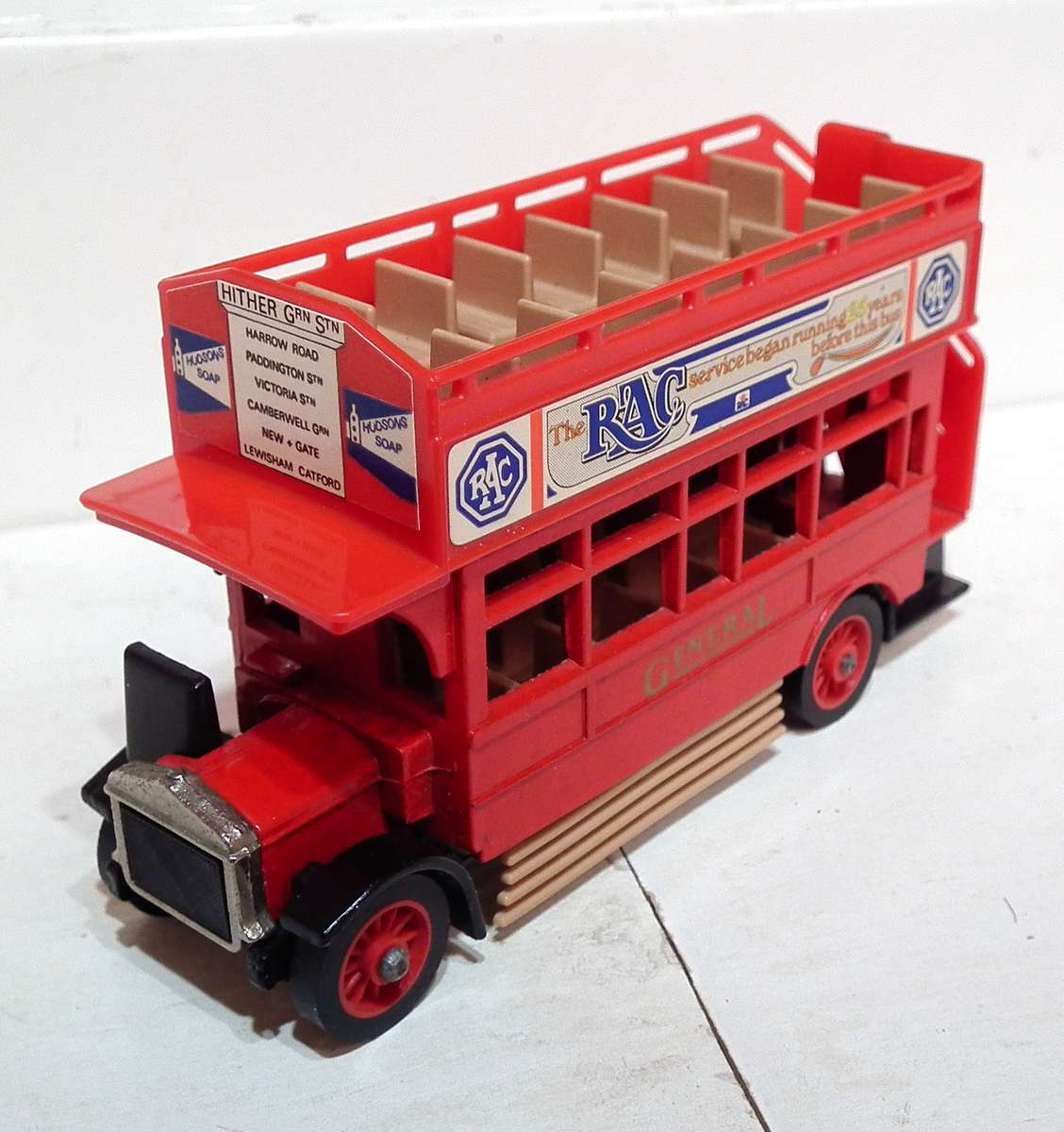 MATCHBOX:  All Metal "GENERAL" 1922 Bus in Good  Un-Boxed Condition.(England)