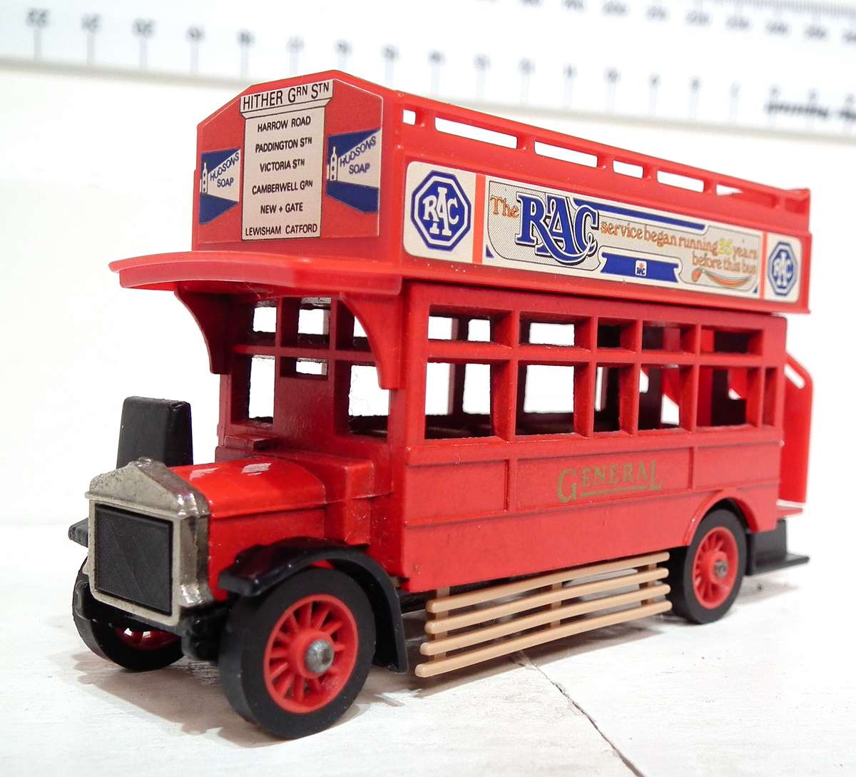MATCHBOX:  All Metal "GENERAL" 1922 Bus in Good  Un-Boxed Condition.(England)