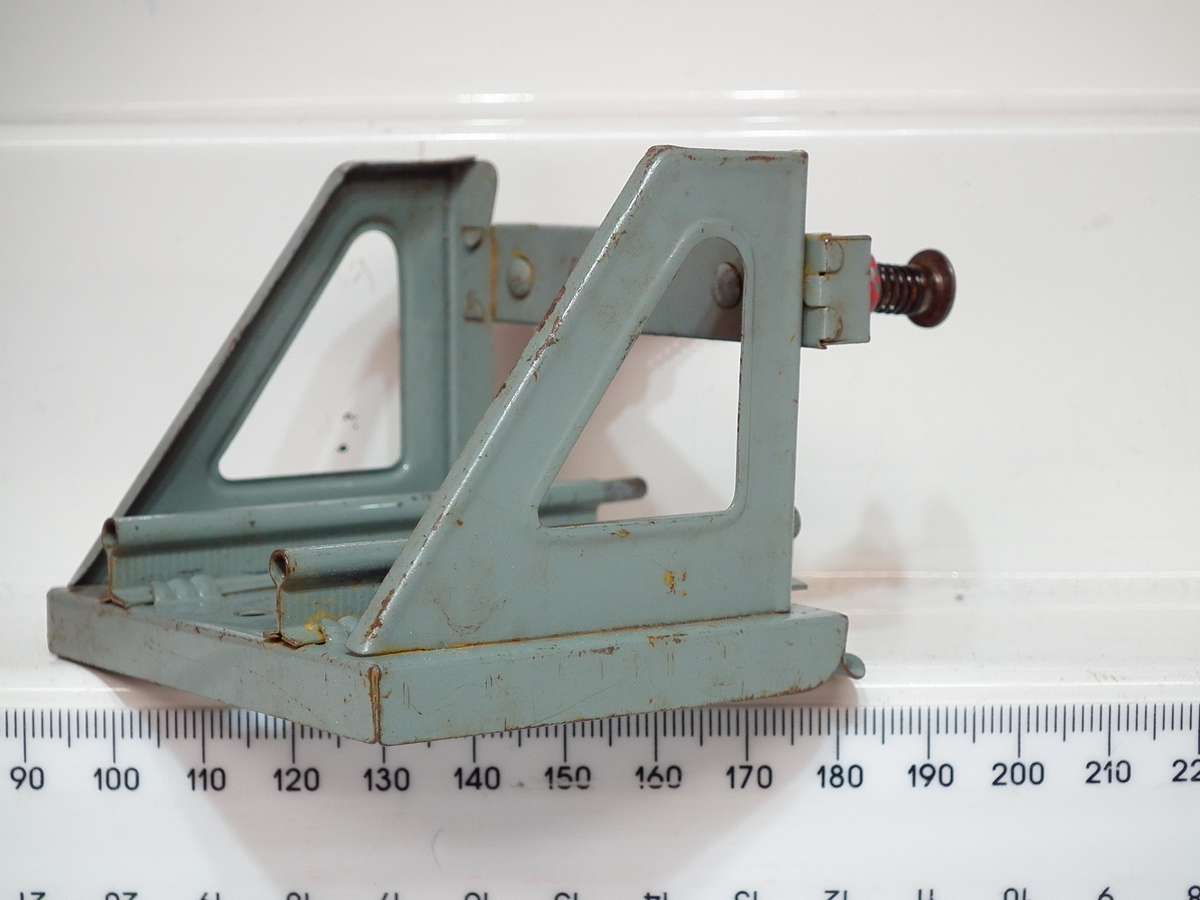 HORNBY O: Vintage English Tin Metal Buffer Stop in Fair Boxed condition(England)