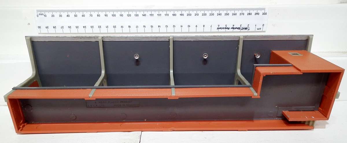 MERIT HO:  Plastic Train Platform in Fair Used Condition.(England)