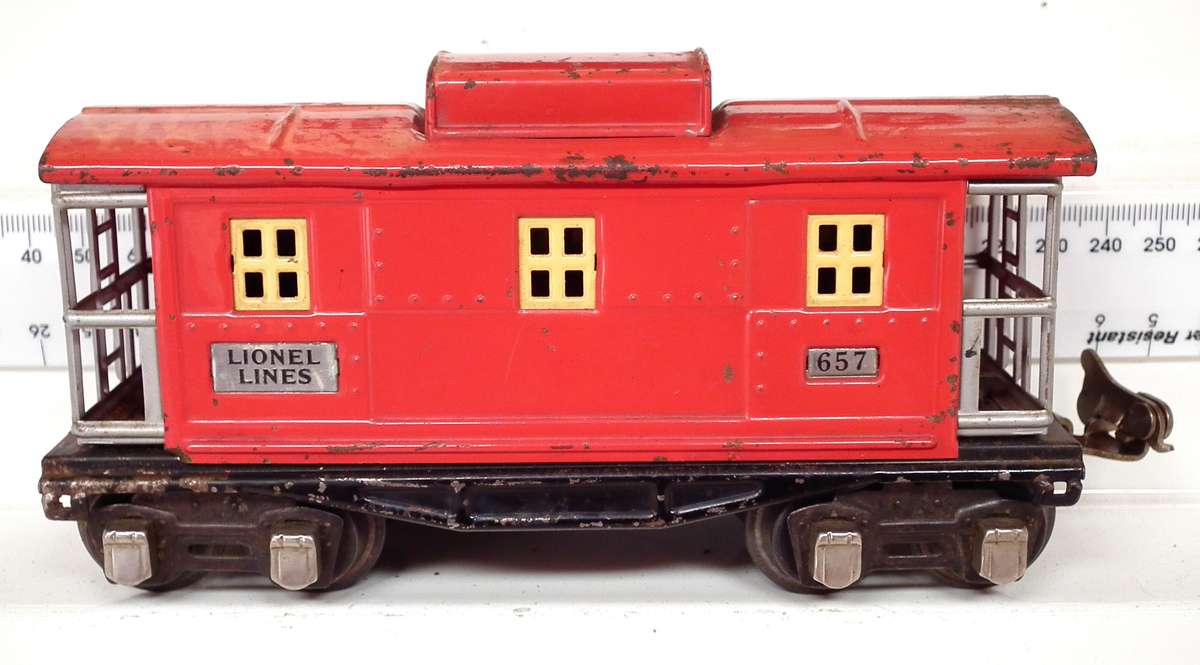 LIONEL O: Pre-War Coal Car(653) + Caboose(657) in Good Used, Un-Boxed condition(USA)