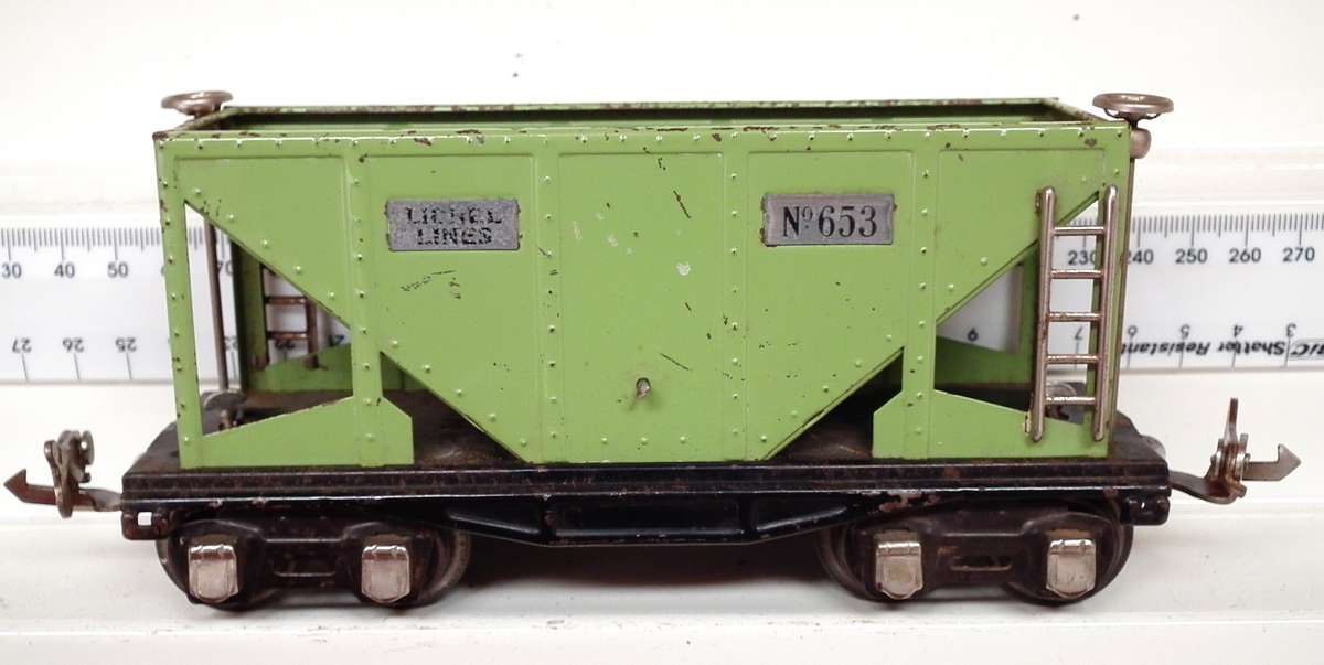 LIONEL O: Pre-War Coal Car(653) + Caboose(657) in Good Used, Un-Boxed condition(USA)