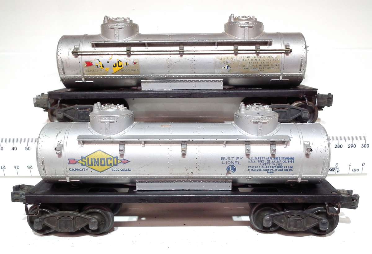 LIONEL O: REDUCED Pots-War "SUNOCO GAS" 6000 Gal Tanker Cars in Fair Used condition(USA)
