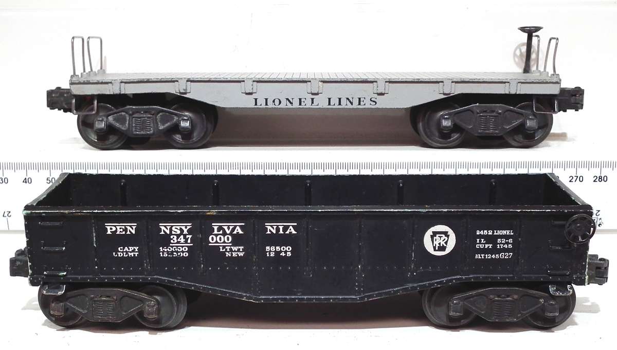 LIONEL O: Pots-War Flat Car + Pennsylvania Gondola in Fair Used condition(USA)