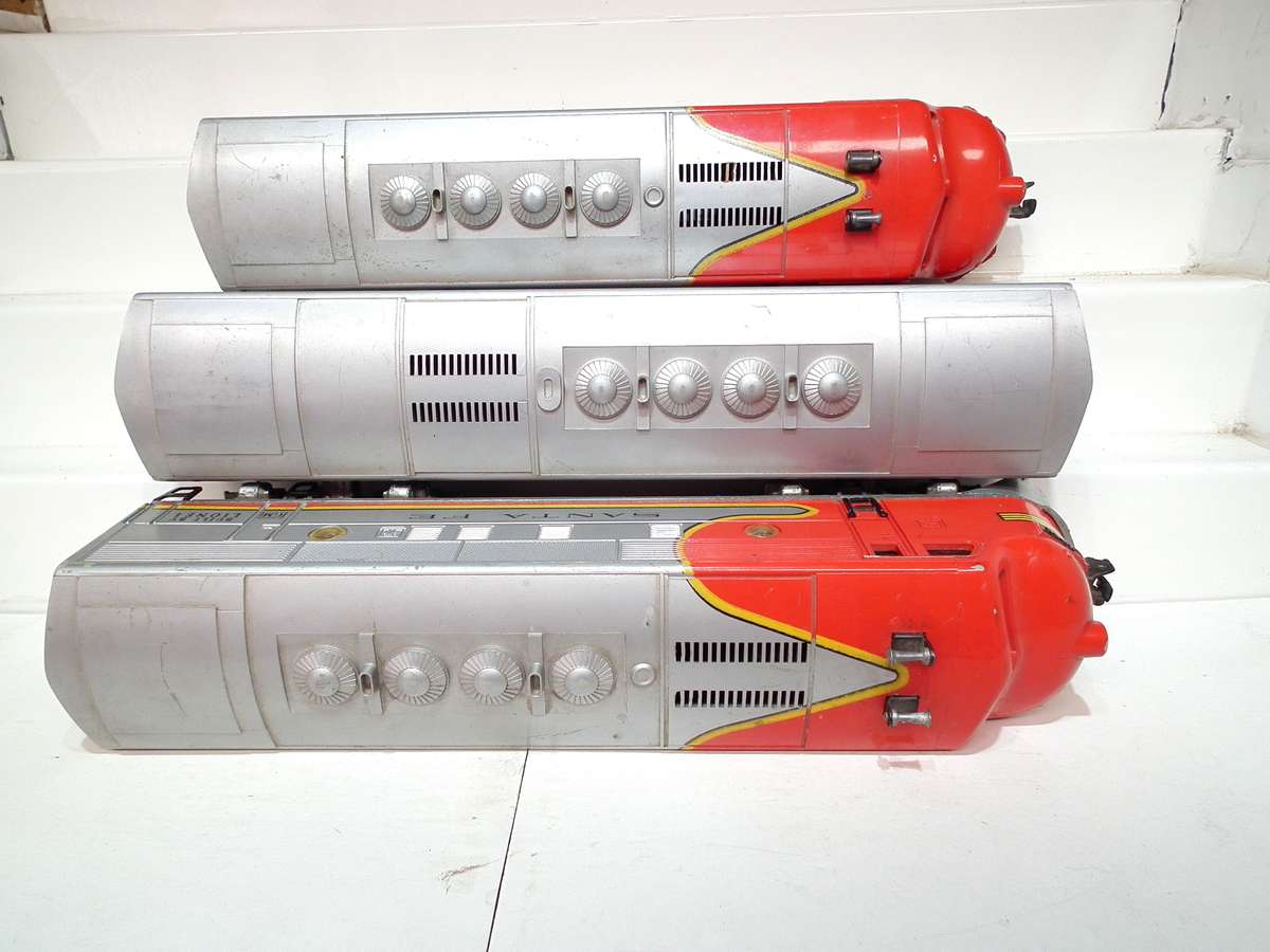 Lionel O Vintage Santa Fe Super Chief Loco Set Good Used Un-Boxed Condition USA