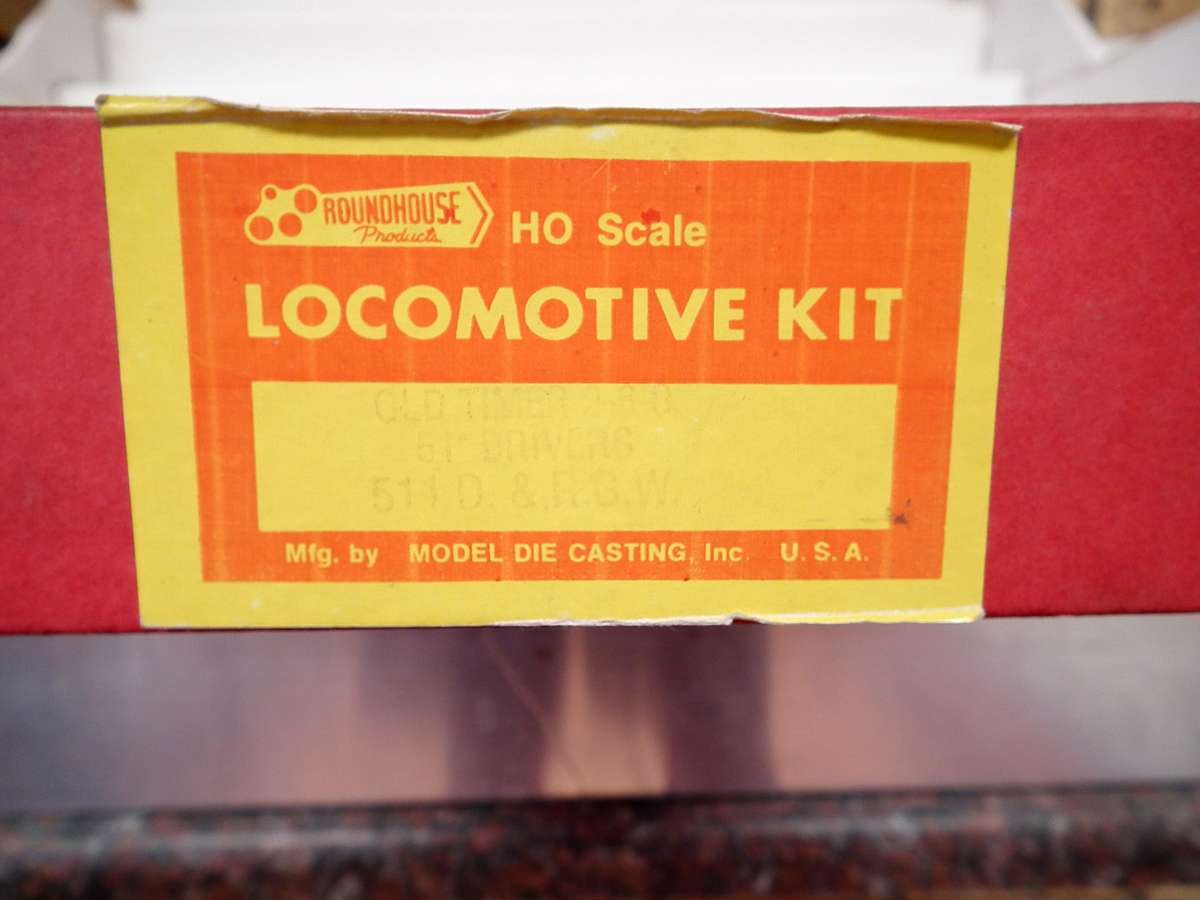 ROUNDHOUSE HO: Vintage 24L-4 Old Timer 2-6-0  Mogul Steam Locomotive in Good Running Condition.(USA)