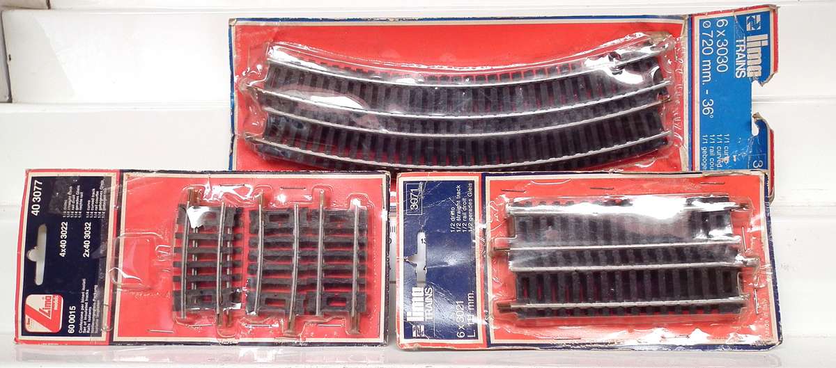 LIMA HO:  16pc Mixed Metal Track in New Un- Used, Packaged Condition.(Italy)