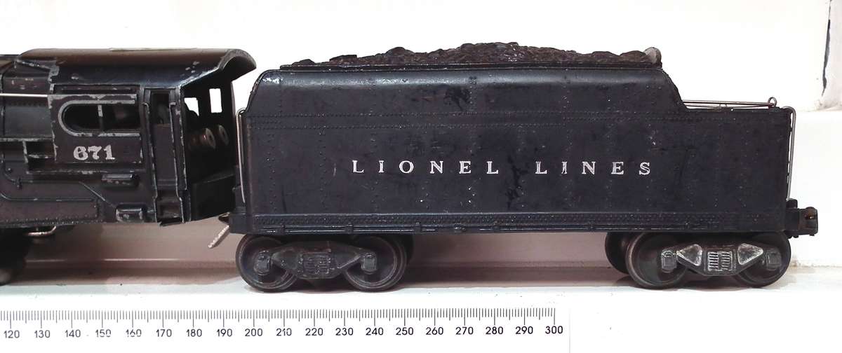 LIONEL O:  Vintage 6-8-6 Steam Loco + Tender in SCRAP Condition for Parts or Repair(USA)
