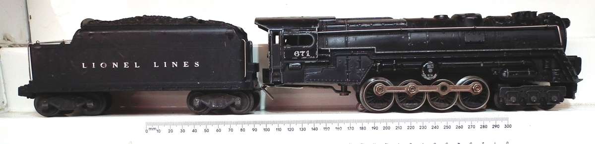 LIONEL O:  Vintage 6-8-6 Steam Loco + Tender in SCRAP Condition for Parts or Repair(USA)