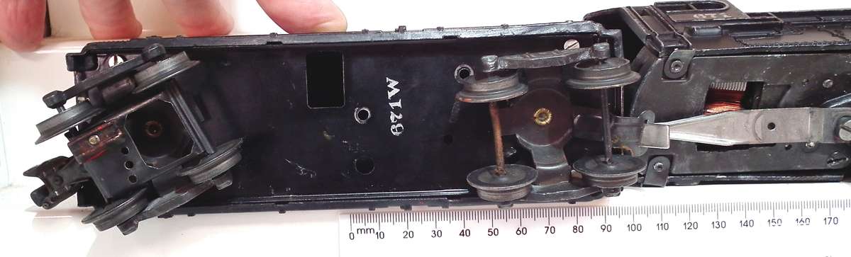 LIONEL O:  Vintage 6-8-6 Steam Loco + Tender in SCRAP Condition for Parts or Repair(USA)