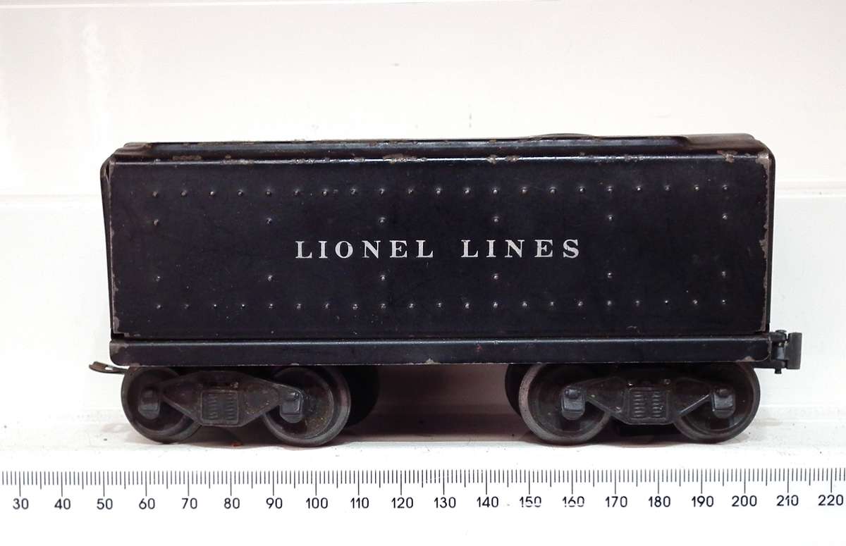 LIONEL O:  Vintage Steam Locos Tender in SCRAP Condition for Parts or Repair(USA)