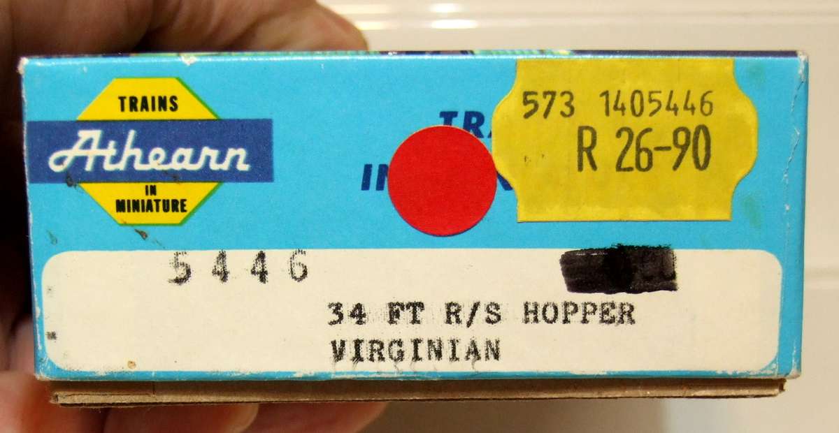 ATHEARN HO: VERGINIA 37' R/S Hopper(5446) in New Old Stock Boxed condition.(USA)