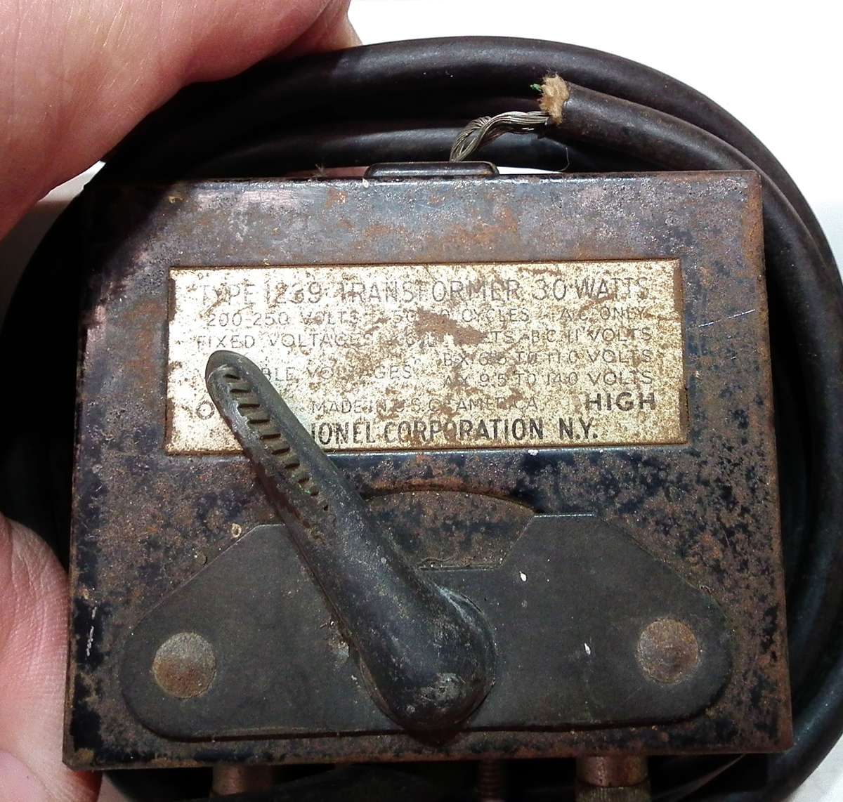 LIONEL O:  Vintage Track Accessories and Power Supplies in fair Used and Untested Condition(USA)