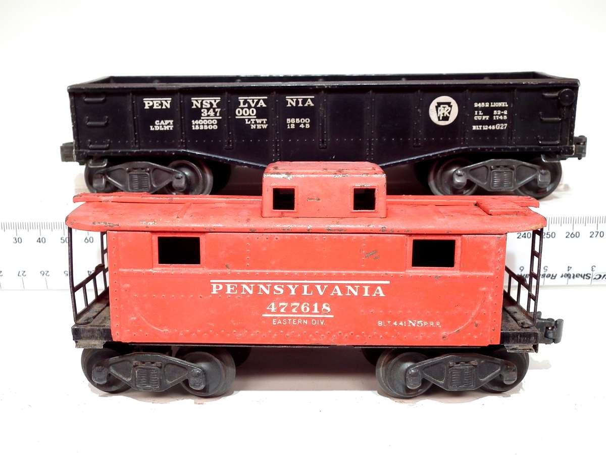 LIONEL O: Pots-War Pennsylvania Gondola+Caboose in Fair Used condition(USA)