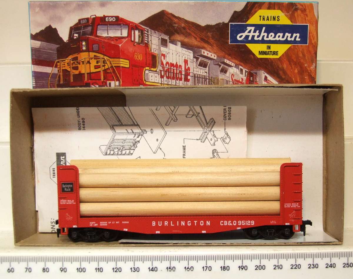 ATHEARN HO: CB&Q Pulpwood Car(1452) in New Old Stock Boxed condition.(USA)