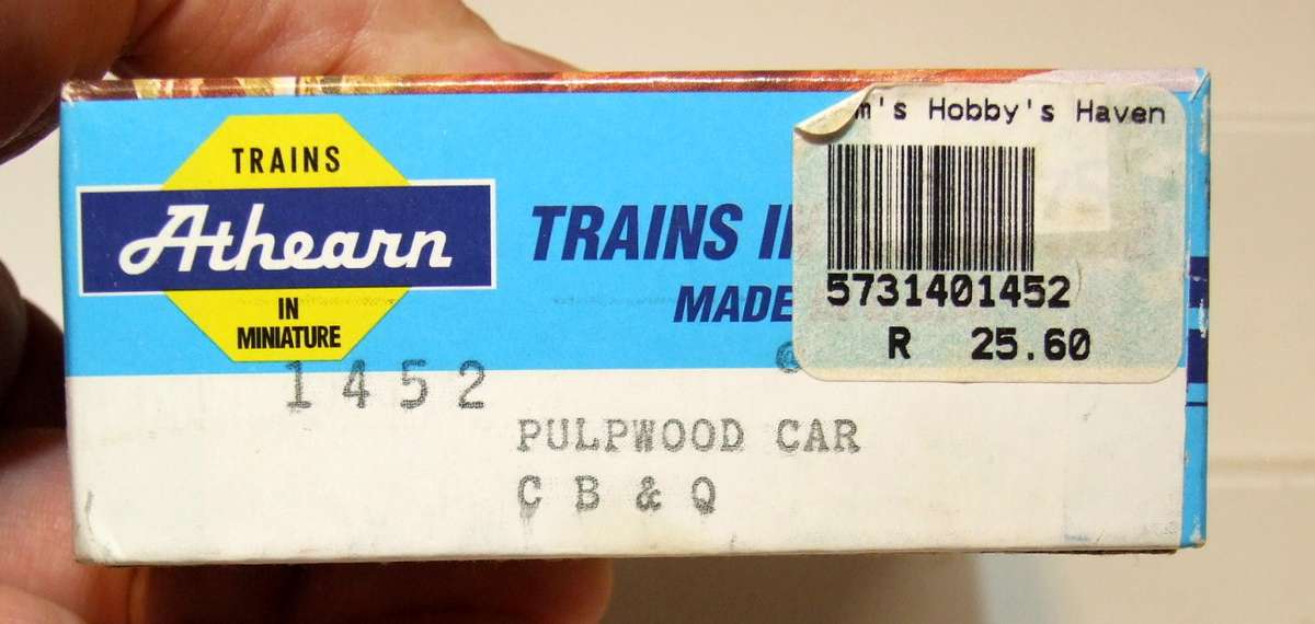ATHEARN HO: CB&Q Pulpwood Car(1452) in New Old Stock Boxed condition.(USA)