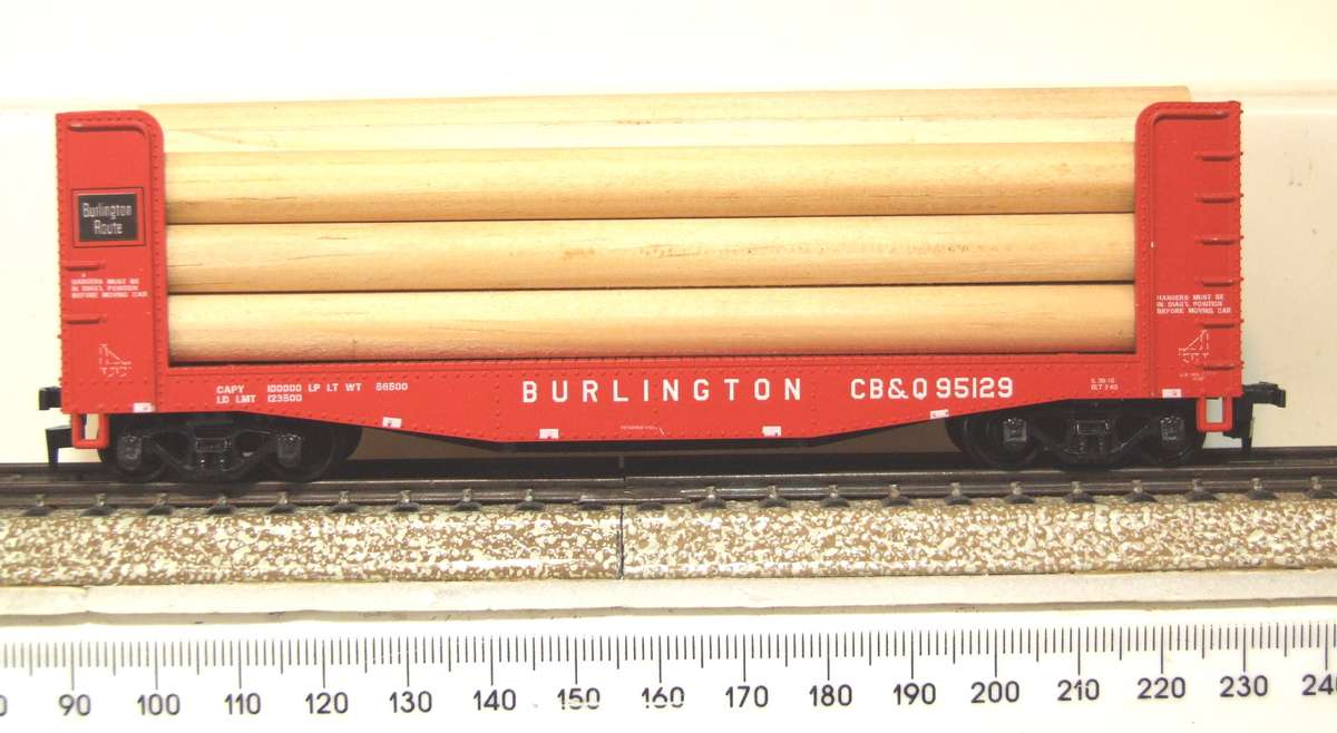 ATHEARN HO: CB&Q Pulpwood Car(1452) in New Old Stock Boxed condition.(USA)
