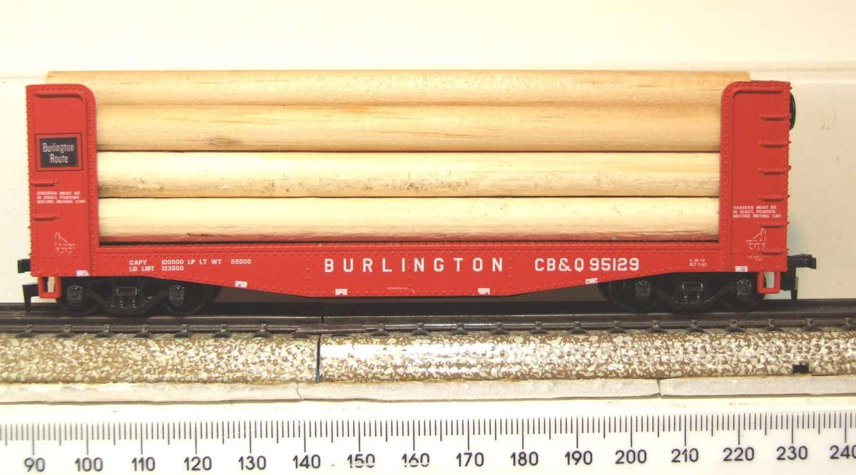 ATHEARN HO: CB&Q Pulpwood Car(1452) in New Old Stock Boxed condition.(USA)