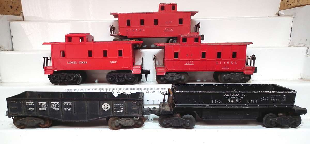 LIONEL O:  Vintage Rolling Stock SOLD as SCRAP for Parts only(USA)