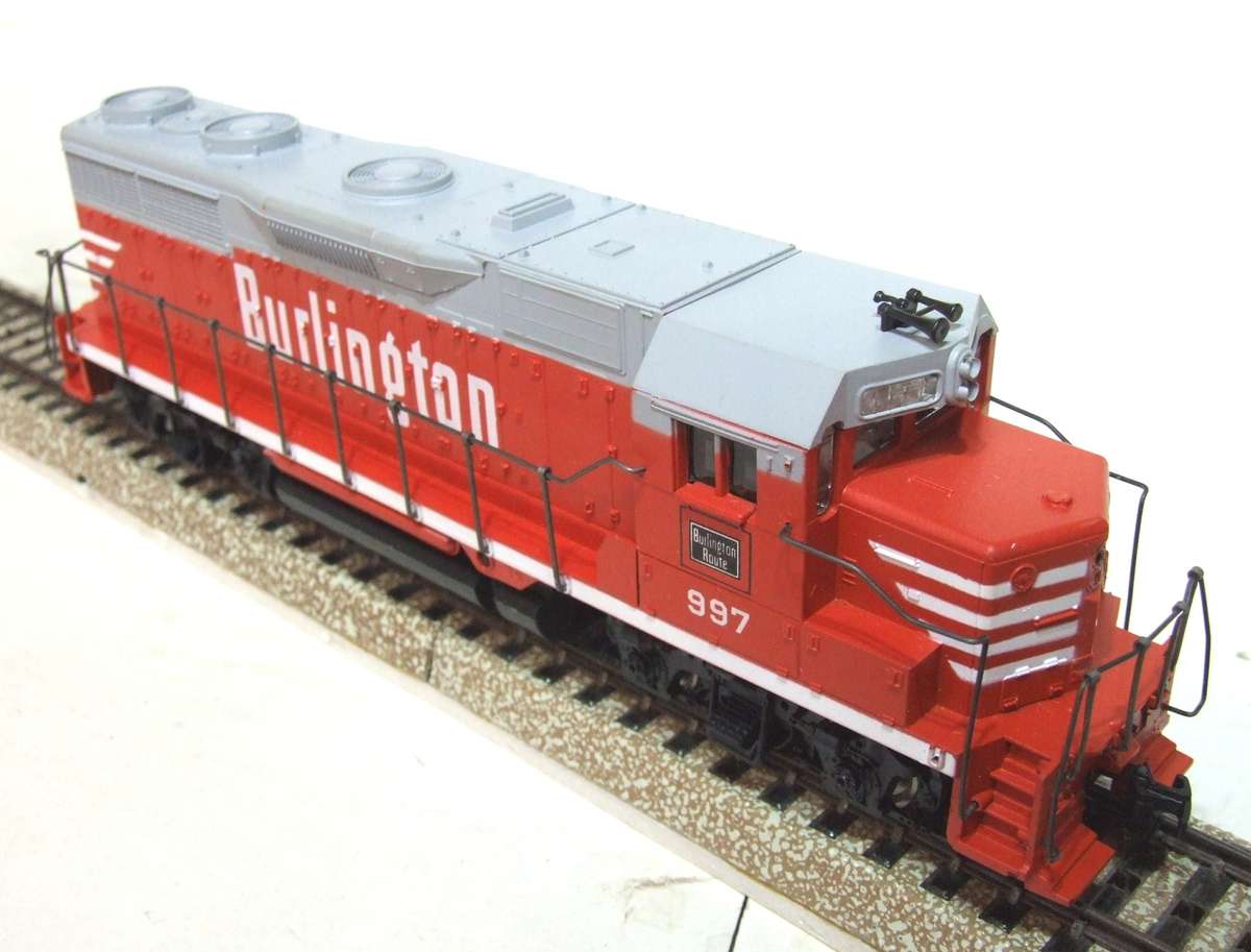 ATHEARN HO: BURLINGTON  3441ATH U30B GE 153 Diesel Loco in New Old Stock Boxed condition.(USA)