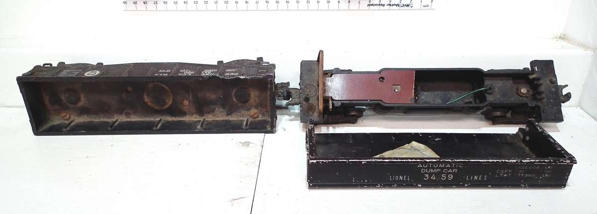 LIONEL O:  Vintage Rolling Stock SOLD as SCRAP for Parts only(USA)