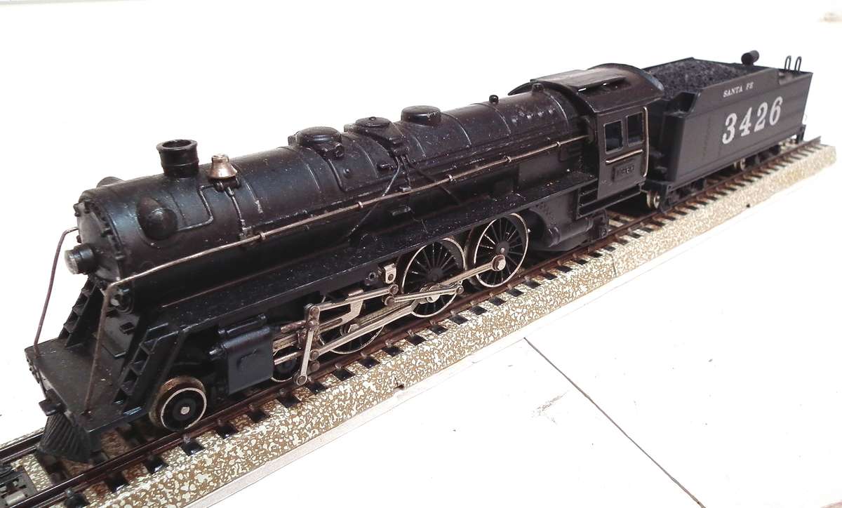 FLEISCHMANN HO: Heavy All Metal Vintage 4-6-2 Steam Loco with Tender in Good Running Condition.