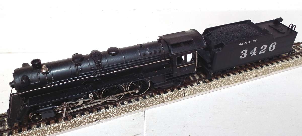 FLEISCHMANN HO: Heavy All Metal Vintage 4-6-2 Steam Loco with Tender in Good Running Condition.