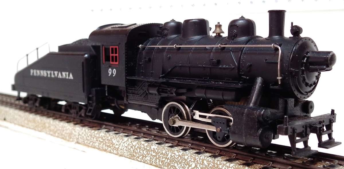 MANTUA HO:  Vintage 0-4-0 Steam Loco with Lima Tender in Good Running Condition.