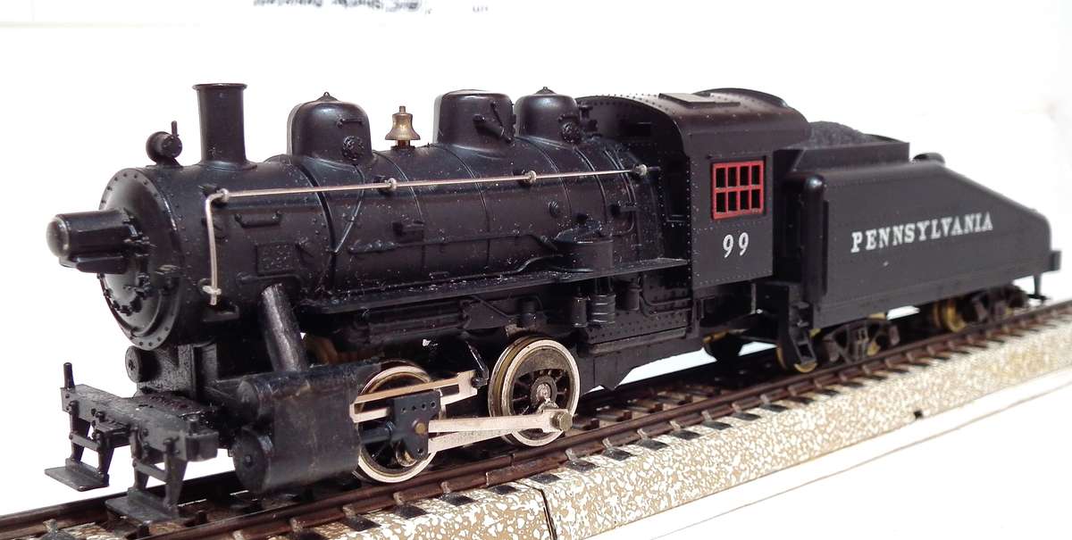 MANTUA HO:  Vintage 0-4-0 Steam Loco with Lima Tender in Good Running Condition.