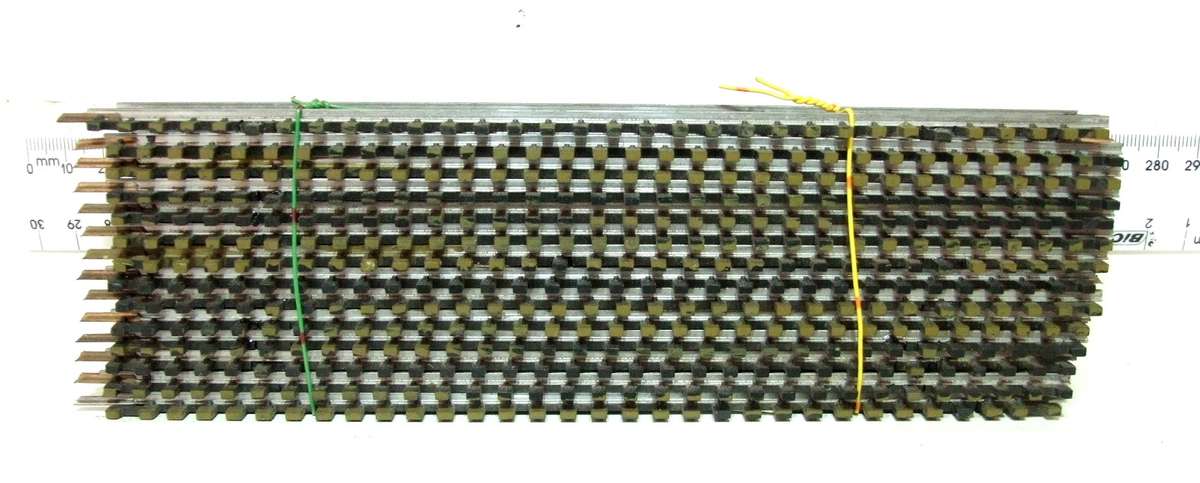 LIMA HO: 14pc Strait Metal Track (403020) in Fair Used un-boxed condition.(Italy))