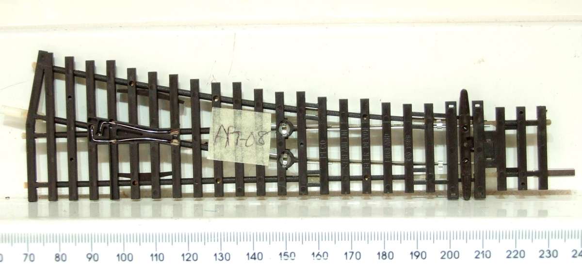 PECO STREAMLINE HO/OO: This Left-hand Nickel Silver Manual Point is in Good Used Condition.(England)