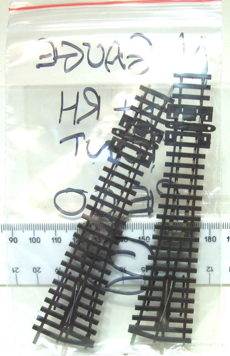 PECO N: These Nickel Silver Points LH + RH are up for Auction in GOOD Used Condition.(England)