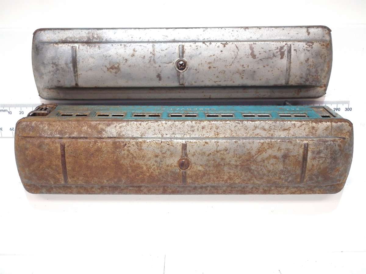 LIONEL O: Pre-War "PULLMAN + OBSERVATION" Passenger Coaches in Fair Used condition(USA)