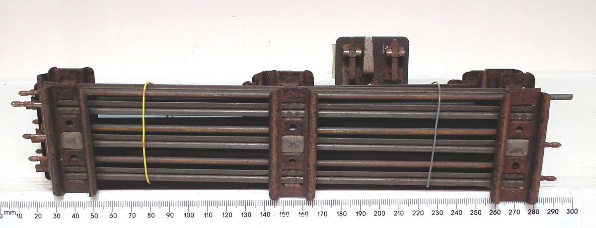 LIONEL O:  6x Vintage 3 Rail Strait Metal Track in Fair Used, Condition(USA)