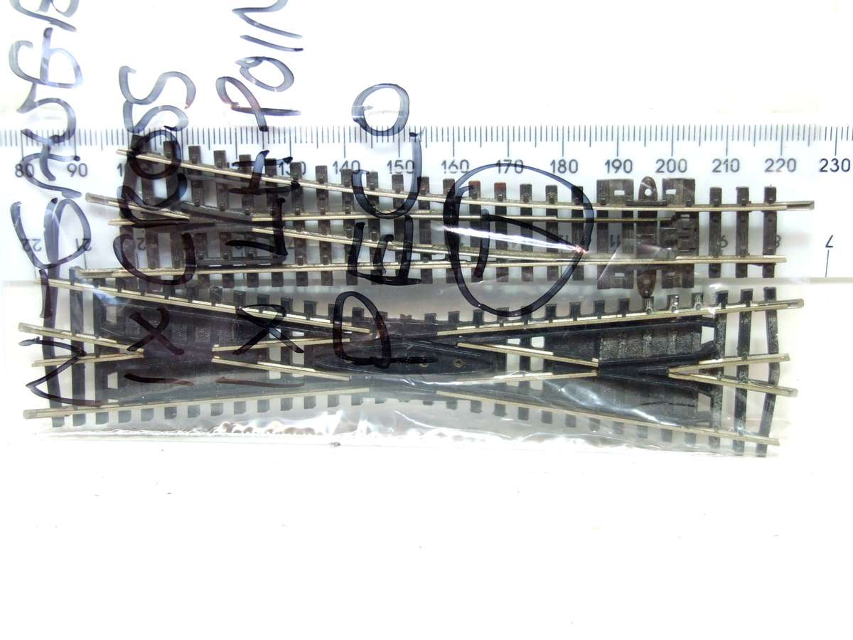 PECO N: These Nickel Silver Point LH + Crossover are up for Auction in GOOD Used Condition.(England)