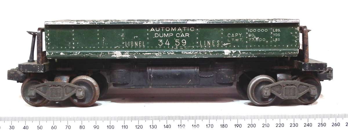 LIONEL O:  Vintage "LIONELLINES" Auto Unload Car in Fair Used, Un-Boxed condition(USA)