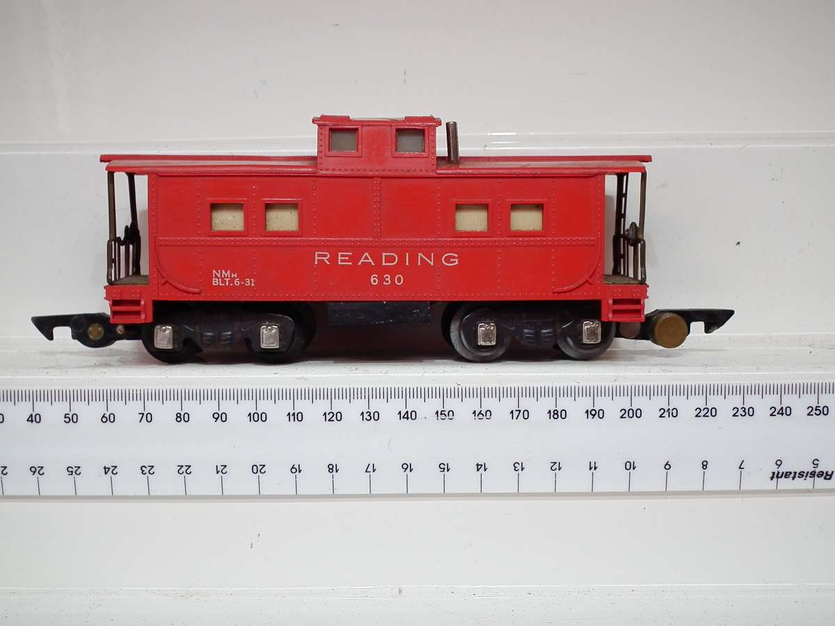 AMERICAN FLYER S:  Vintage Caboose in Good Un- Boxed condition(USA)