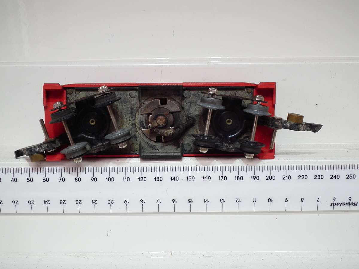 AMERICAN FLYER S:  Vintage Caboose in Good Un- Boxed condition(USA)