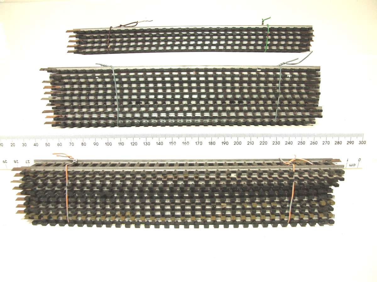 LIMA HO: 24pc Strait Steel Track (403020) in Fair Used un-boxed condition.(Italy))