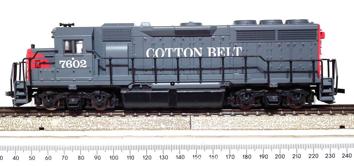 ATLAS HO:  Detailed CB 4 Axial GP 40 Diesel Loco in Like New Boxed Operational condition.(Austria)