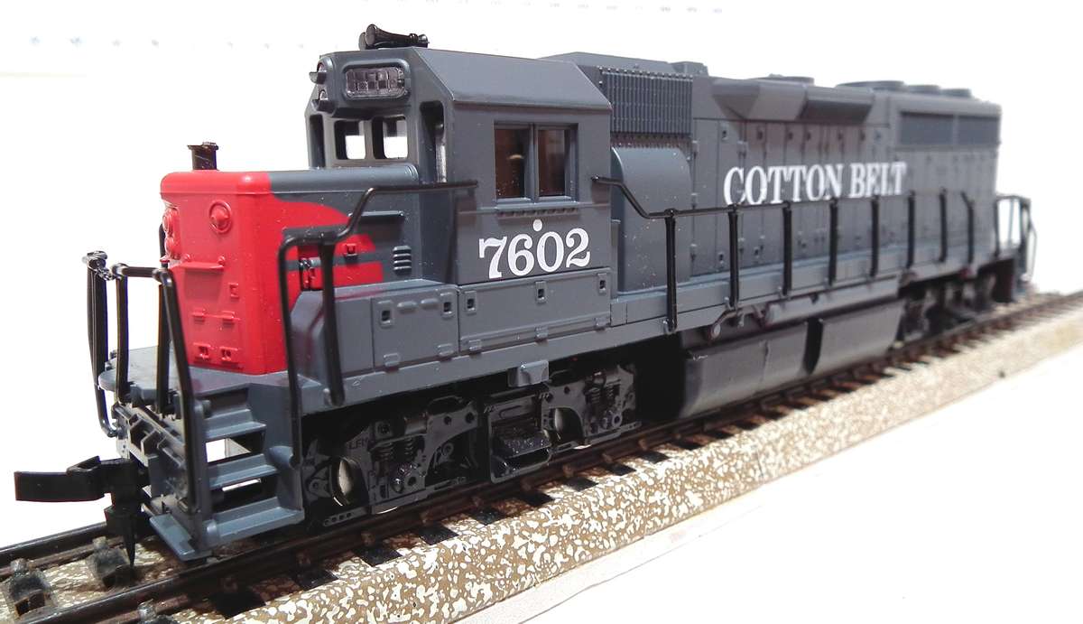 ATLAS HO:  Detailed CB 4 Axial GP 40 Diesel Loco in Like New Boxed Operational condition.(Austria)