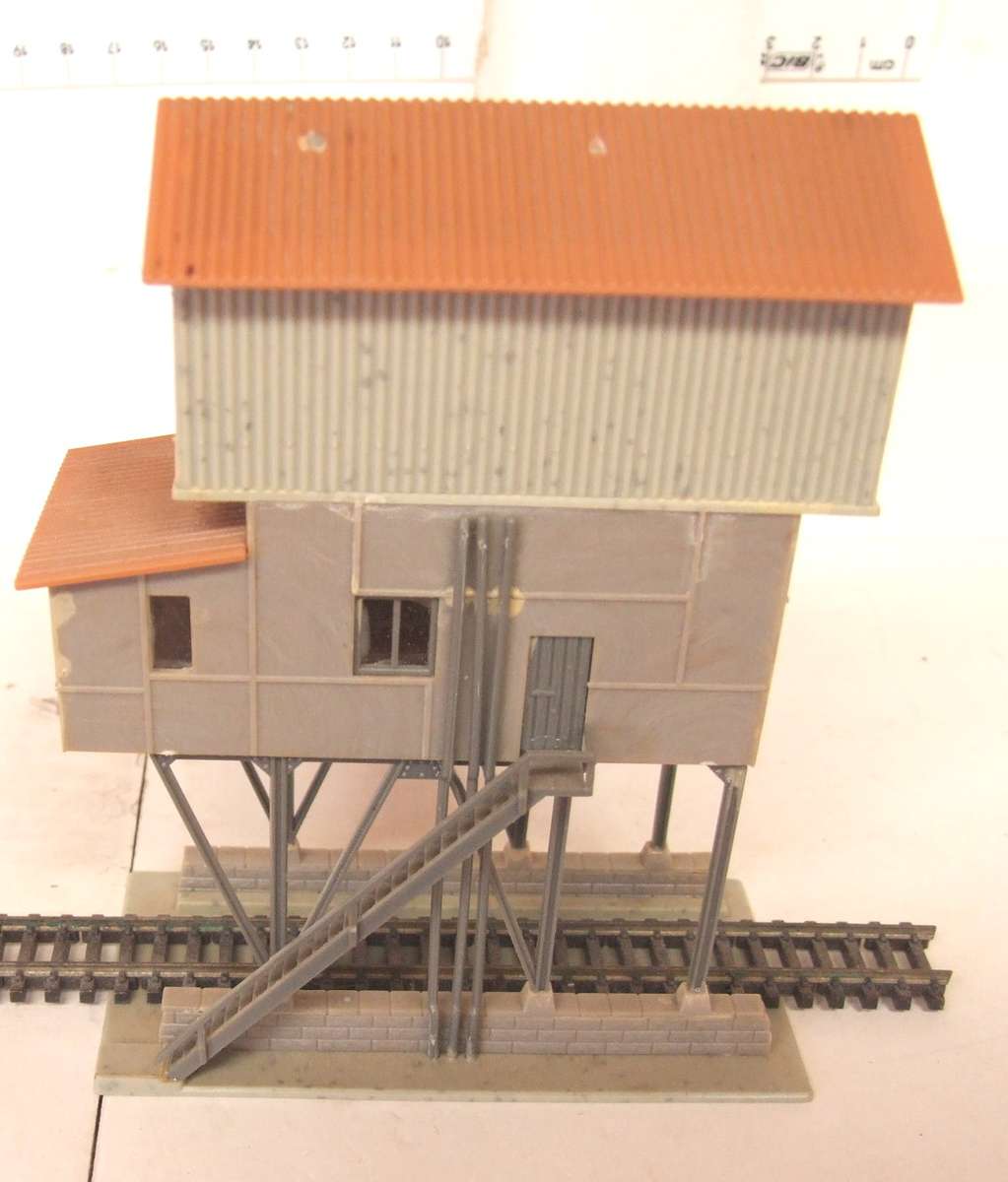 FALLER N: This Coal Loading Dock is Available for Purchase in Good Condition.