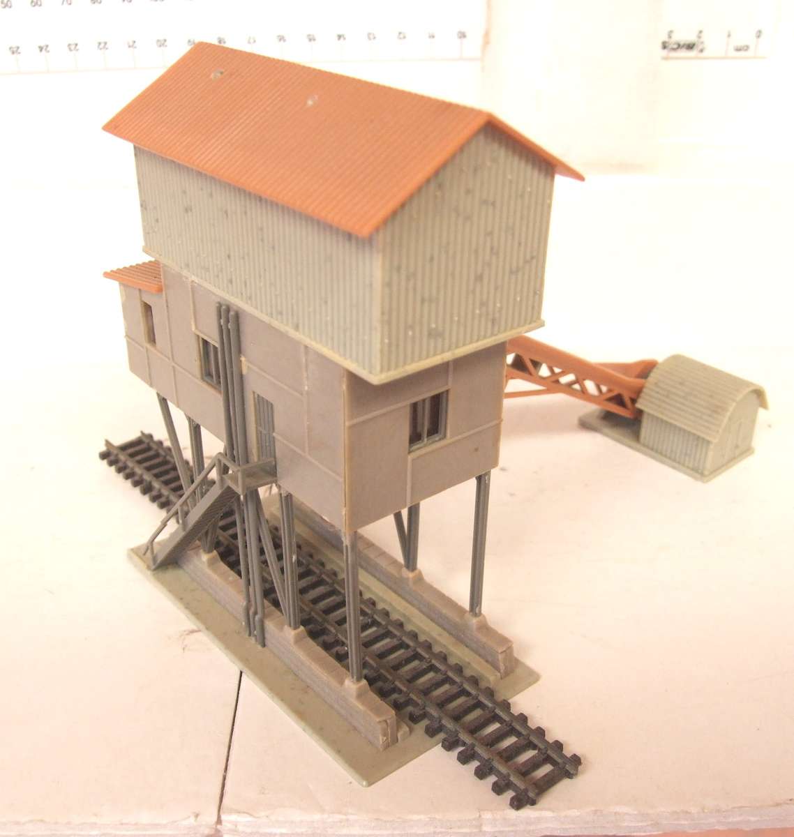 FALLER N: This Coal Loading Dock is Available for Purchase in Good Condition.