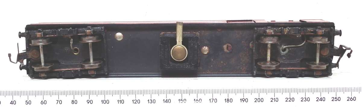 HORNBY DUBLO OO: Vintage English All Metal Royal Mail Coach in Fair Un-Boxed condition(England)